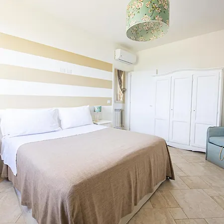 Elisabetta Con Idromassaggio E Area Piscina Villa *