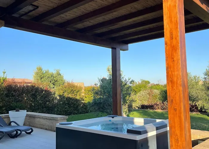 ヴィラ Elisabetta Con Idromassaggio E Area Piscina